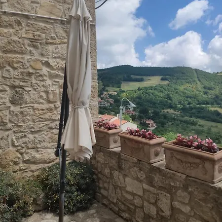 Il Belvedere Don Osvaldo * Castelmauro